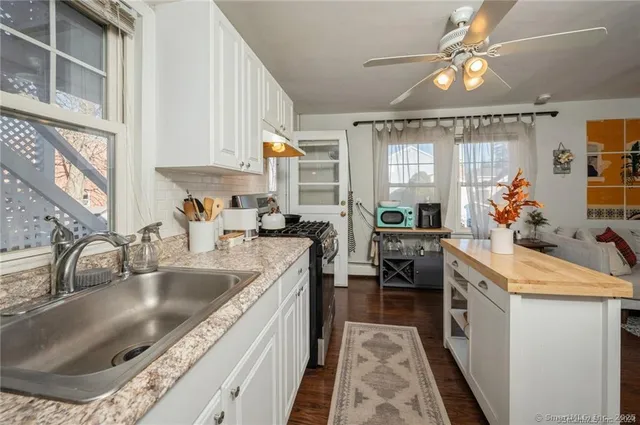 $2,500 | 104 Palmer Avenue, Unit 1, Stamford, CT 06902