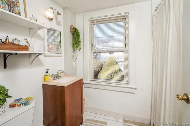 $2,500 | 104 Palmer Avenue, Unit 1, Stamford, CT 06902