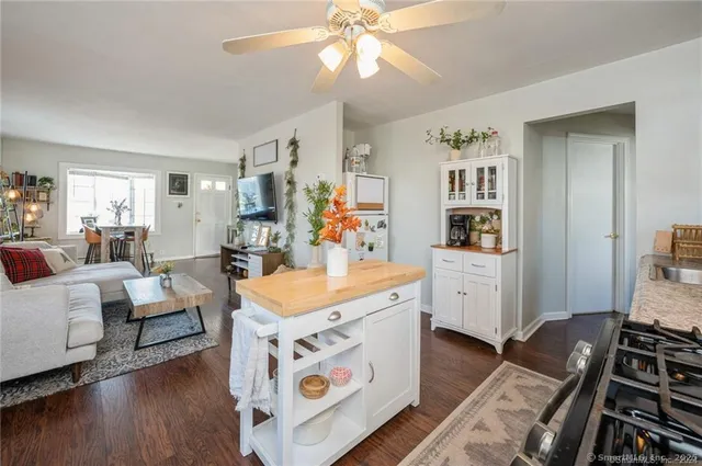 $2,500 | 104 Palmer Avenue, Unit 1, Stamford, CT 06902