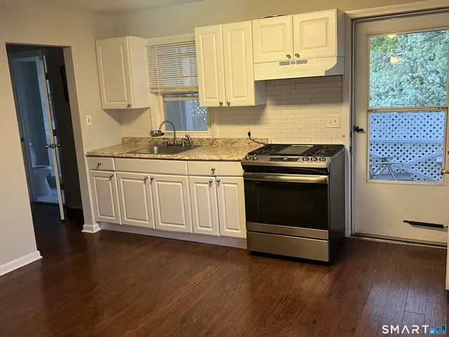 $2,500 | 104 Palmer Avenue, Unit 1, Stamford, CT 06902