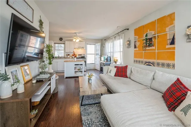 $2,500 | 104 Palmer Avenue, Unit 1, Stamford, CT 06902