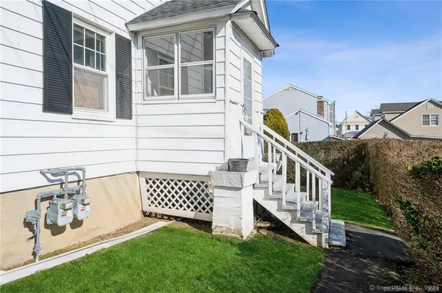 $2,500 | 104 Palmer Avenue, Unit 1, Stamford, CT 06902