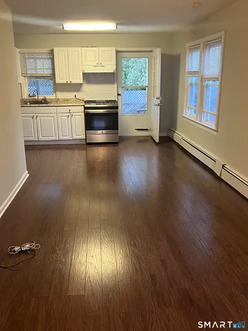 $2,500 | 104 Palmer Avenue, Unit 1, Stamford, CT 06902