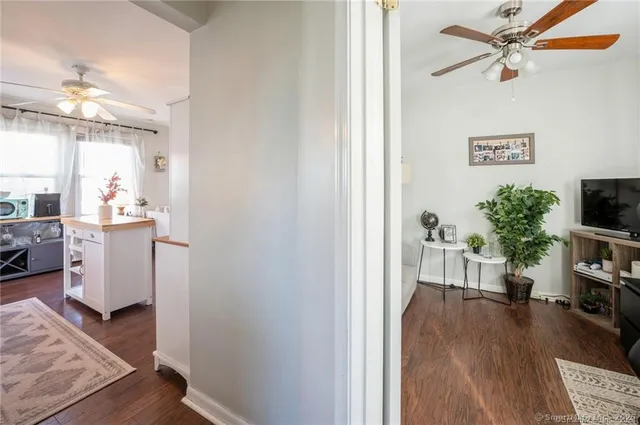 $2,500 | 104 Palmer Avenue, Unit 1, Stamford, CT 06902