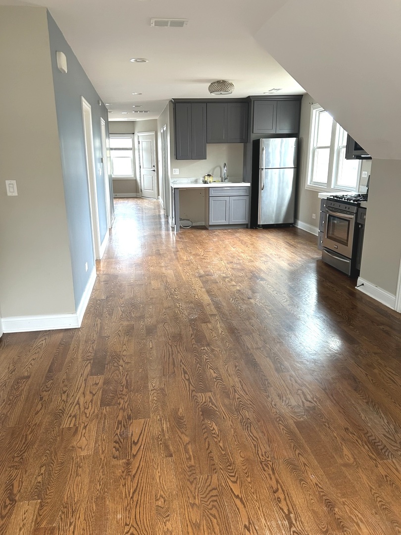 5810 West 64th Place Chicago, IL 60638 - Photo 11 of 15