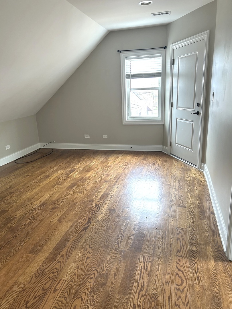 5810 West 64th Place Chicago, IL 60638 - Photo 13 of 15