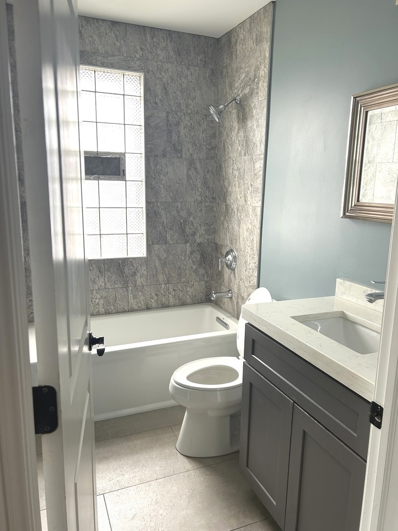 5810 West 64th Place Chicago, IL 60638 - Photo 14 of 15