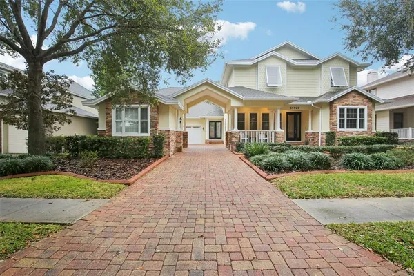 $850,000 | 15929 Ternglade Drive, Lithia, FL 33547