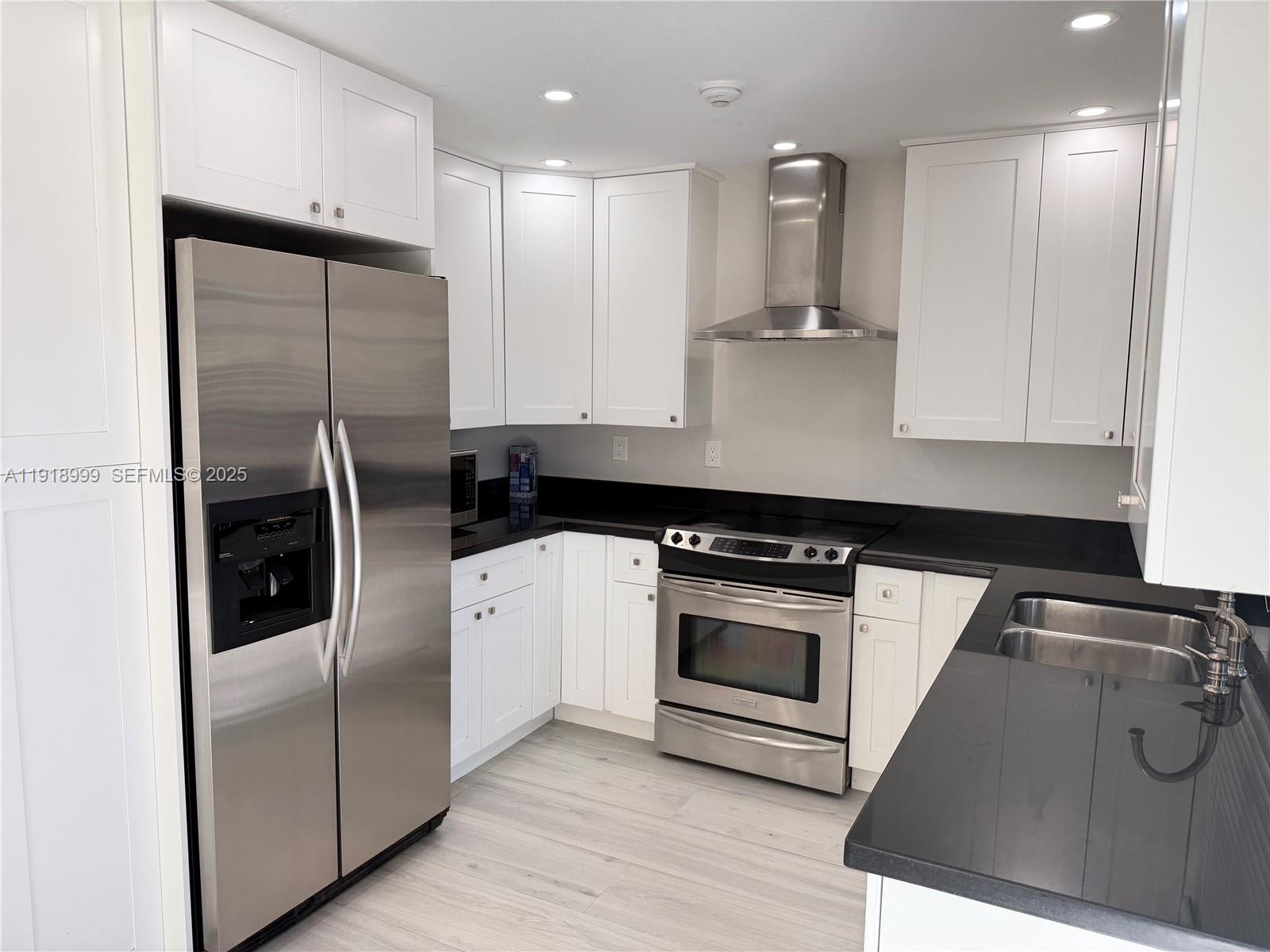 10241 Southwest 132nd Avenue Miami, FL 33186 - Photo 4 of 26