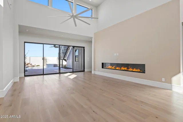 $1,550,000 | 8503 South 9th Drive, Unit 17, Phoenix, AZ 85041