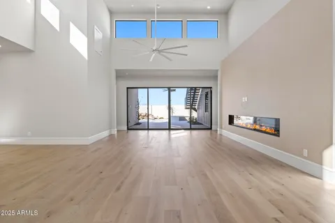 $1,550,000 | 8503 South 9th Drive, Unit 17, Phoenix, AZ 85041