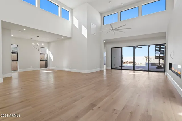 $1,550,000 | 8503 South 9th Drive, Unit 17, Phoenix, AZ 85041