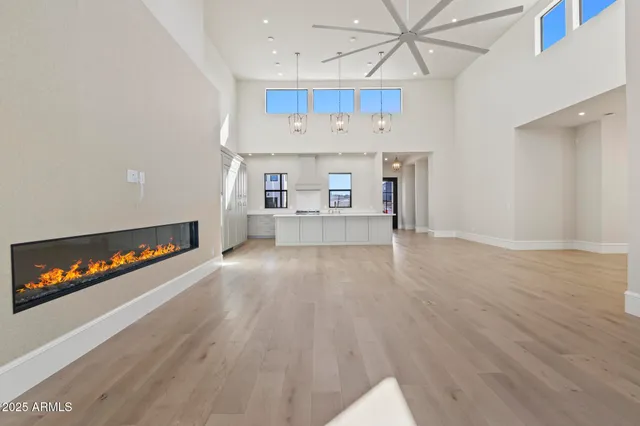 $1,550,000 | 8503 South 9th Drive, Unit 17, Phoenix, AZ 85041