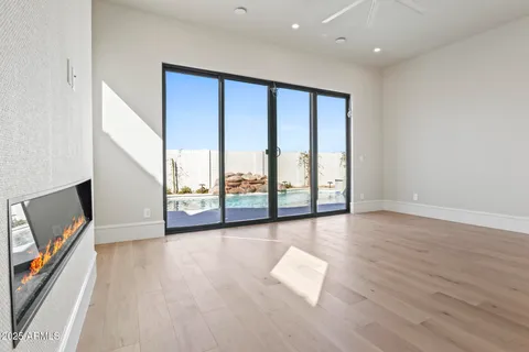 $1,550,000 | 8503 South 9th Drive, Unit 17, Phoenix, AZ 85041