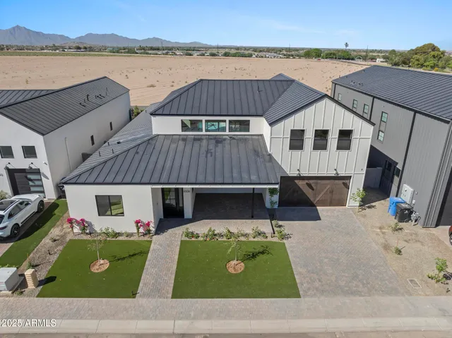 $1,550,000 | 8503 South 9th Drive, Unit 17, Phoenix, AZ 85041