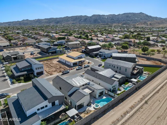 $1,550,000 | 8503 South 9th Drive, Unit 17, Phoenix, AZ 85041