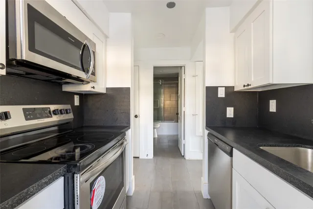 $1,100 | 10075 Westpark Drive, Unit 72, Houston, TX 77042