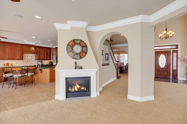 a view of a livingroom with furniture
