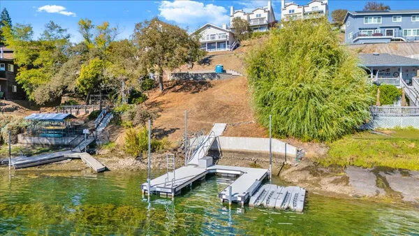 $729,000 | 294 Sunrise Road, Unit 2, Copperopolis, CA 95228