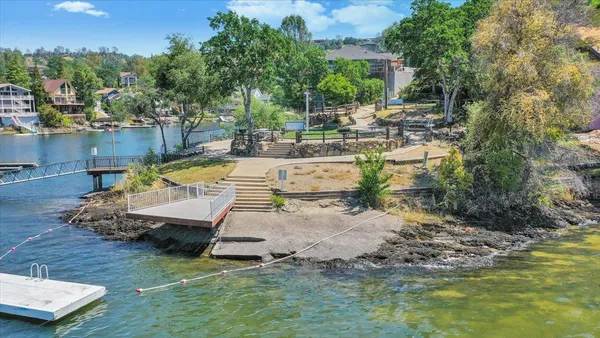 $729,000 | 294 Sunrise Road, Unit 2, Copperopolis, CA 95228