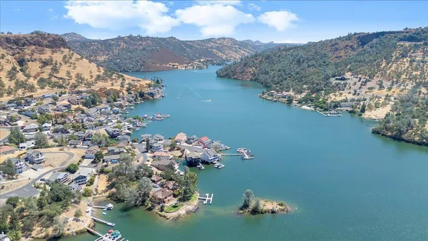 $729,000 | 294 Sunrise Road, Unit 2, Copperopolis, CA 95228
