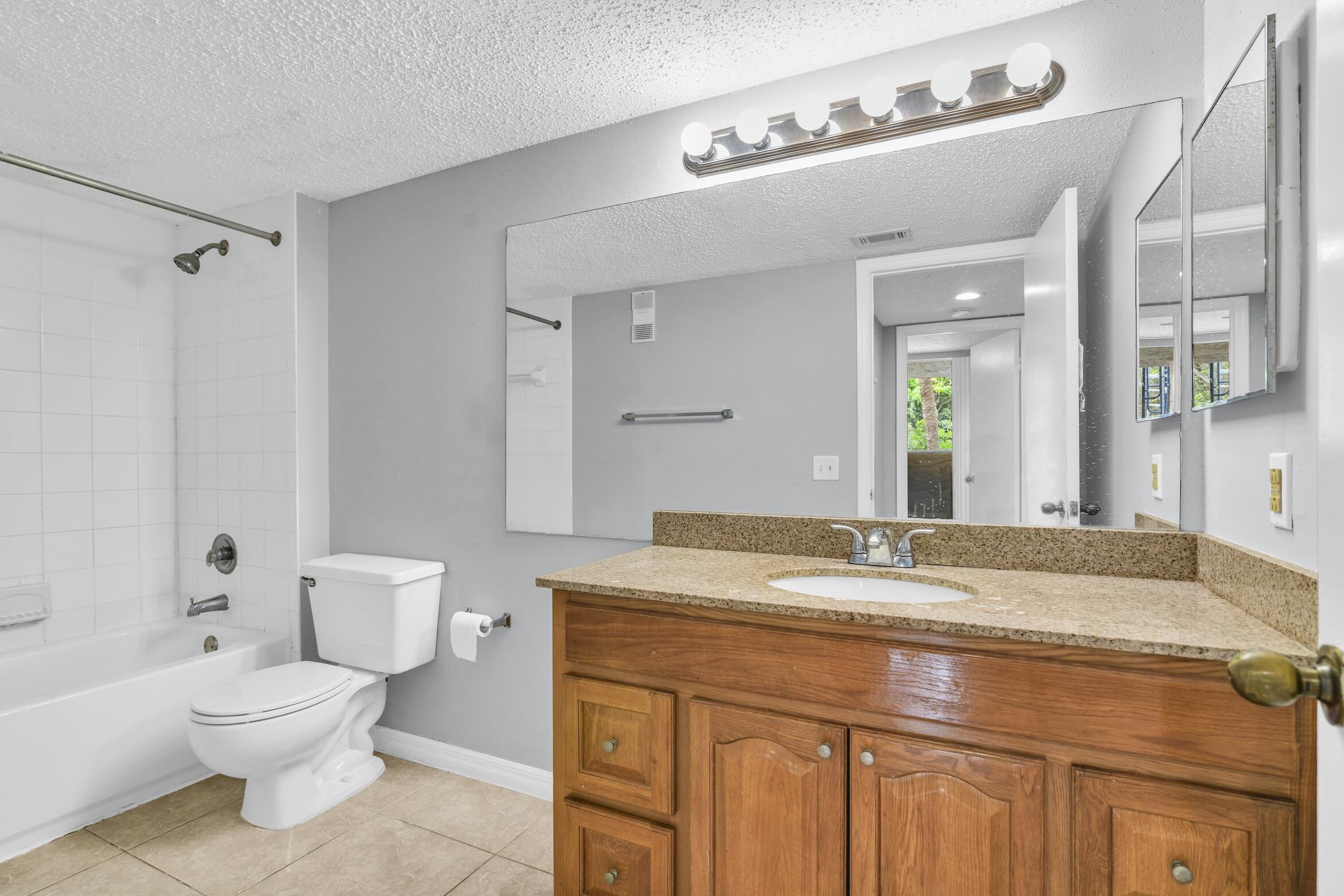 3995 West McNab Road, Unit B205 Pompano Beach, FL 33069 - Photo 32 of 34 3995 W McNab Rd Pompano Beach --32