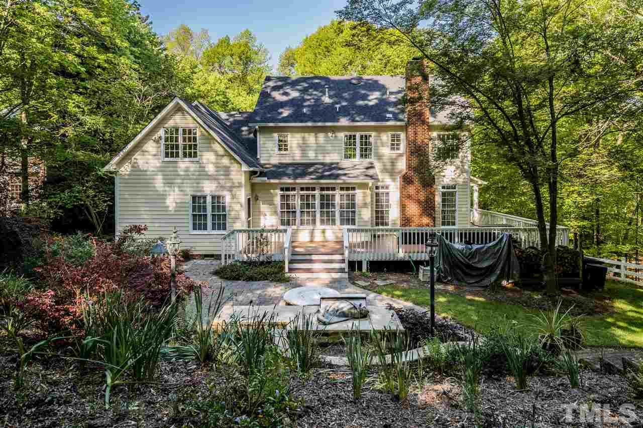 10620 Cahill Road Raleigh, NC 27614 - Photo 3 of 27 a front view of a house with garden