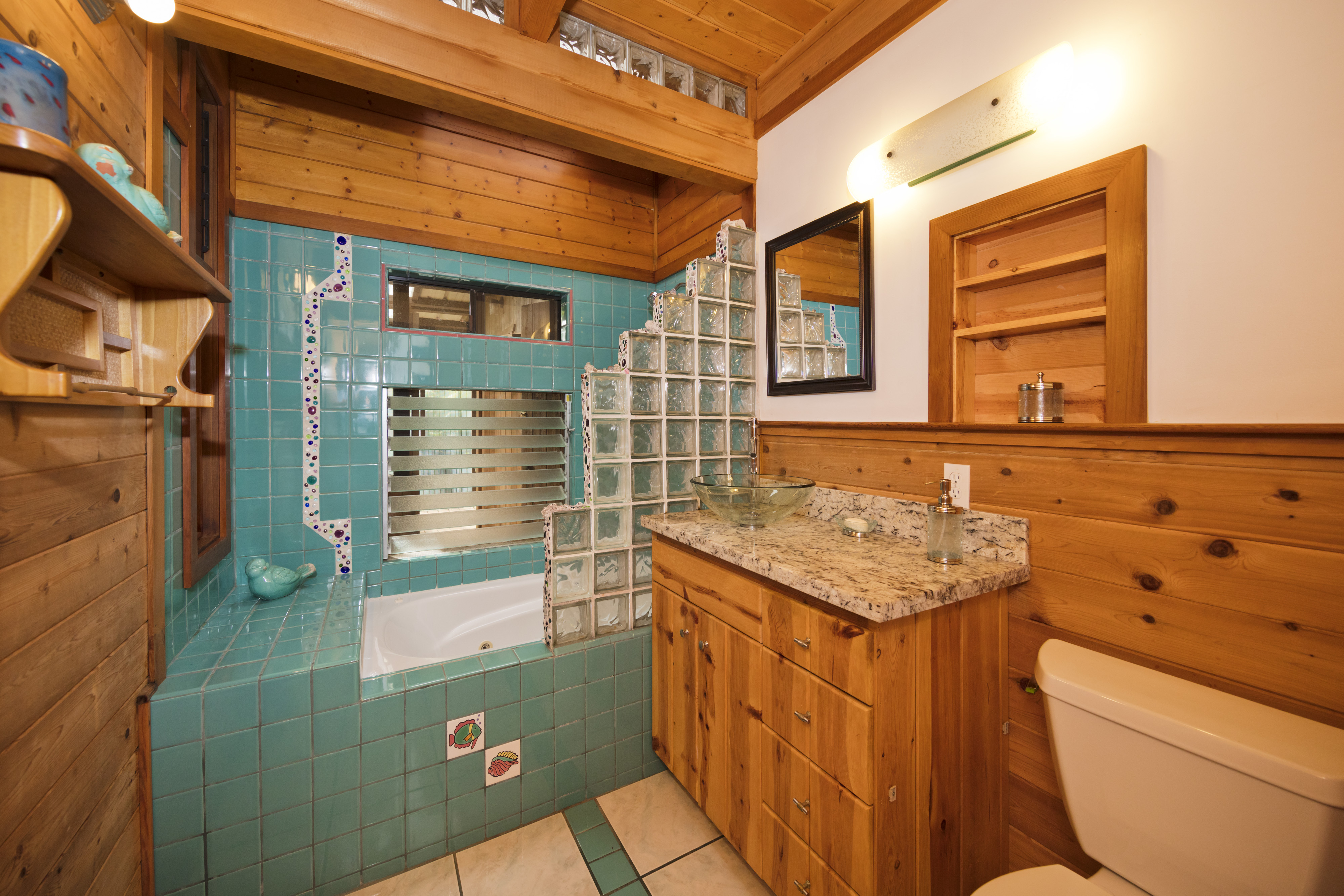 19-4245 Kekoa Nui Boulevard Volcano, HI 96785 - Photo 8 of 30 front view of a building with a door