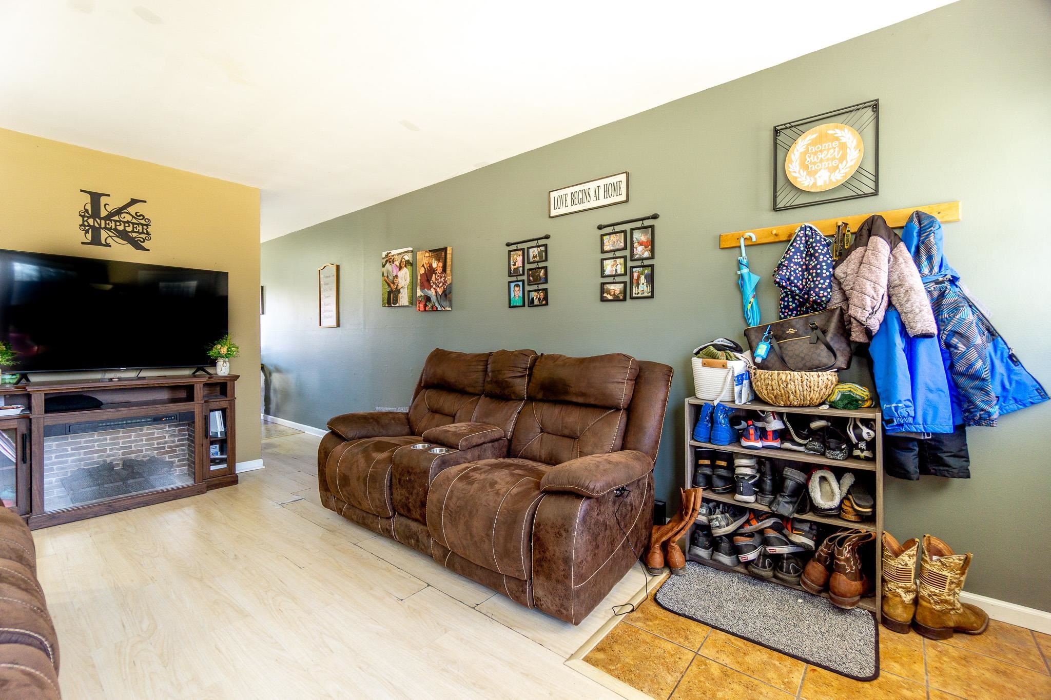 815-817 Sweeney Road Edgerton, WI 53534 - Photo 27 of 48