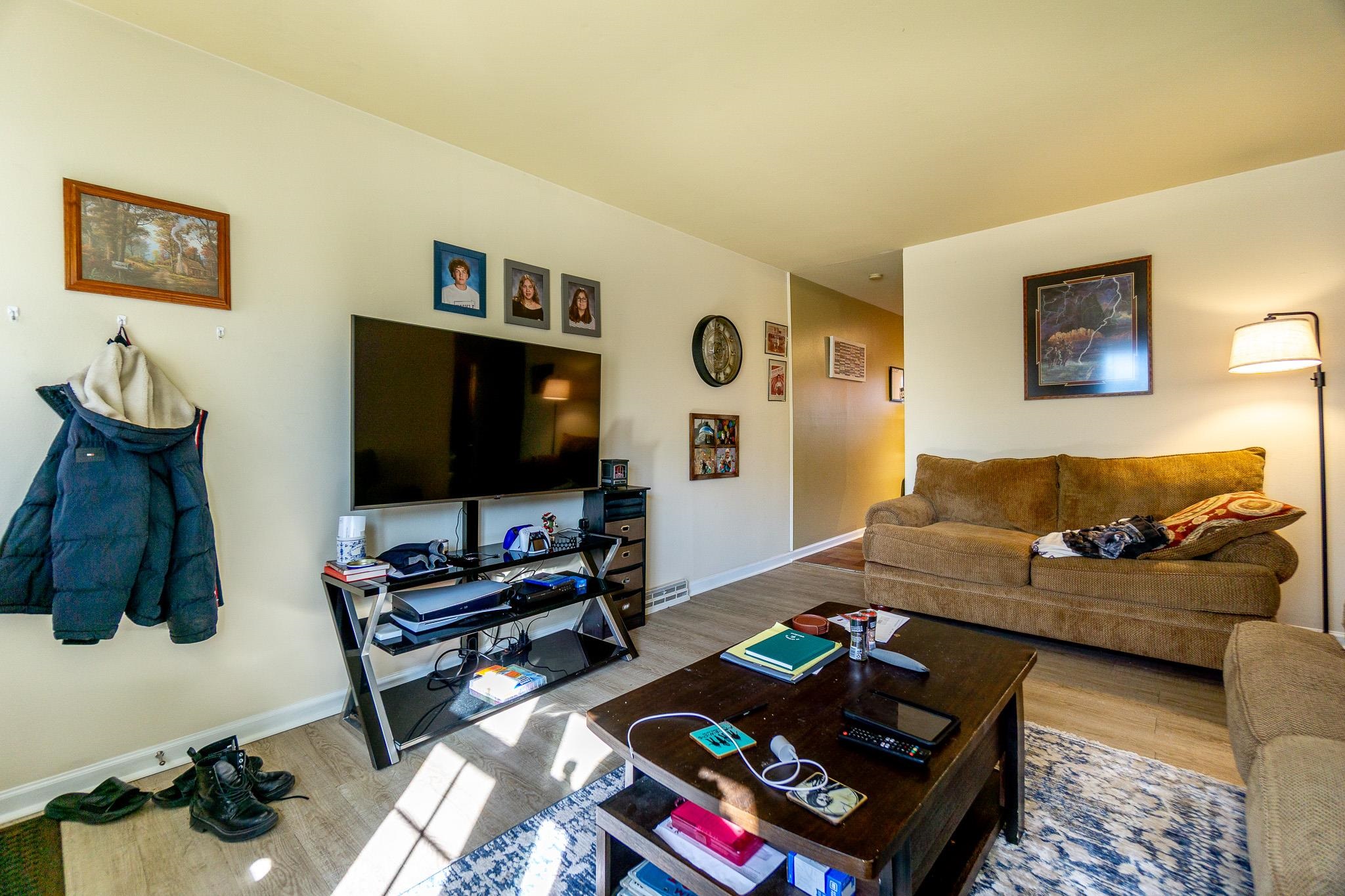 815-817 Sweeney Road Edgerton, WI 53534 - Photo 6 of 48