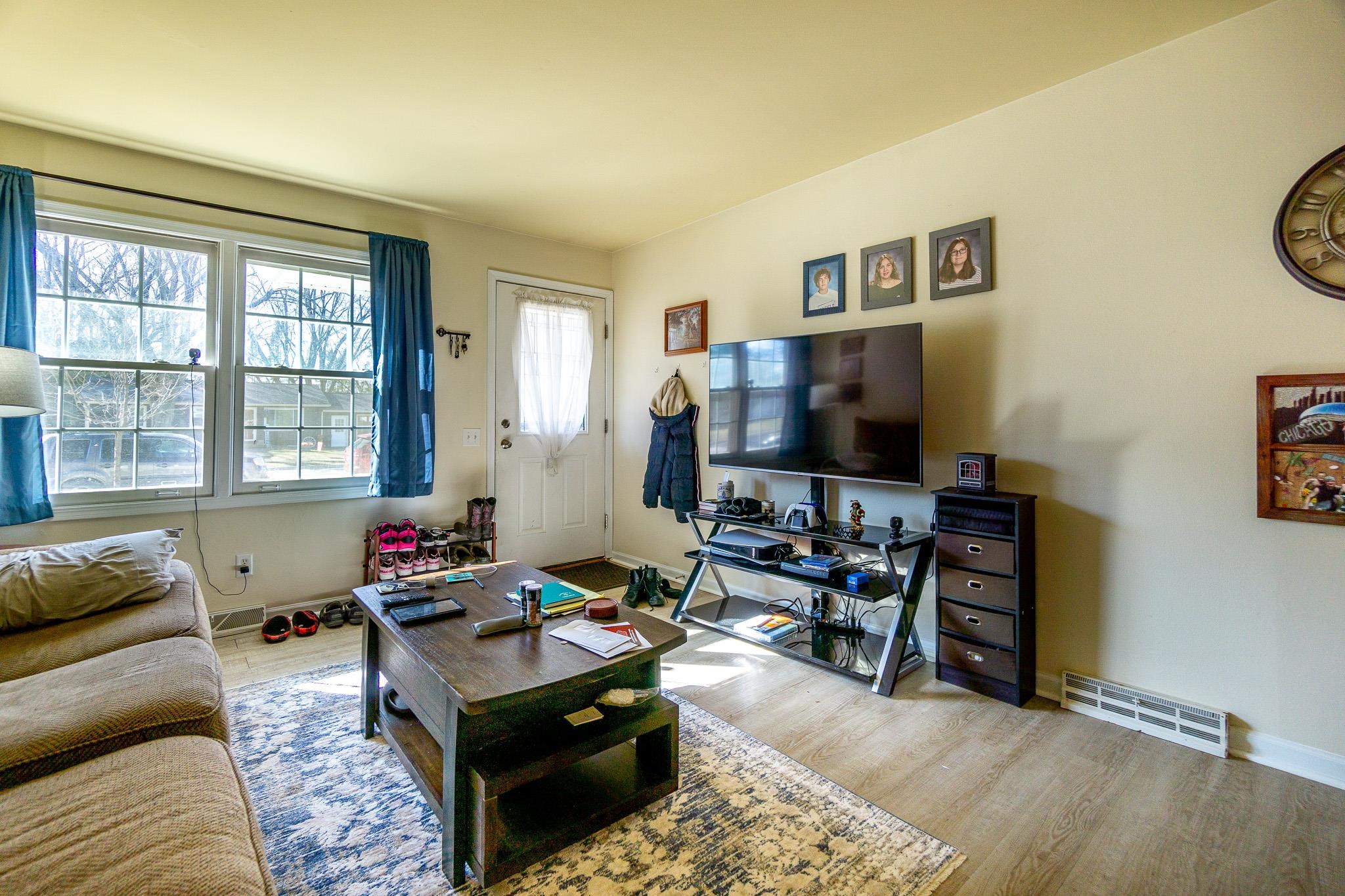 815-817 Sweeney Road Edgerton, WI 53534 - Photo 8 of 48