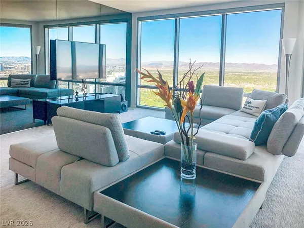$3,500 | 322 Karen Avenue, Unit 4401, Las Vegas, NV 89109
