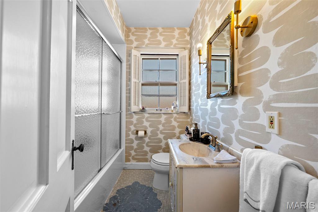 923 South Hanley Road, Unit E Clayton, MO 63105 - Photo 18 of 25 Gallery Image 18