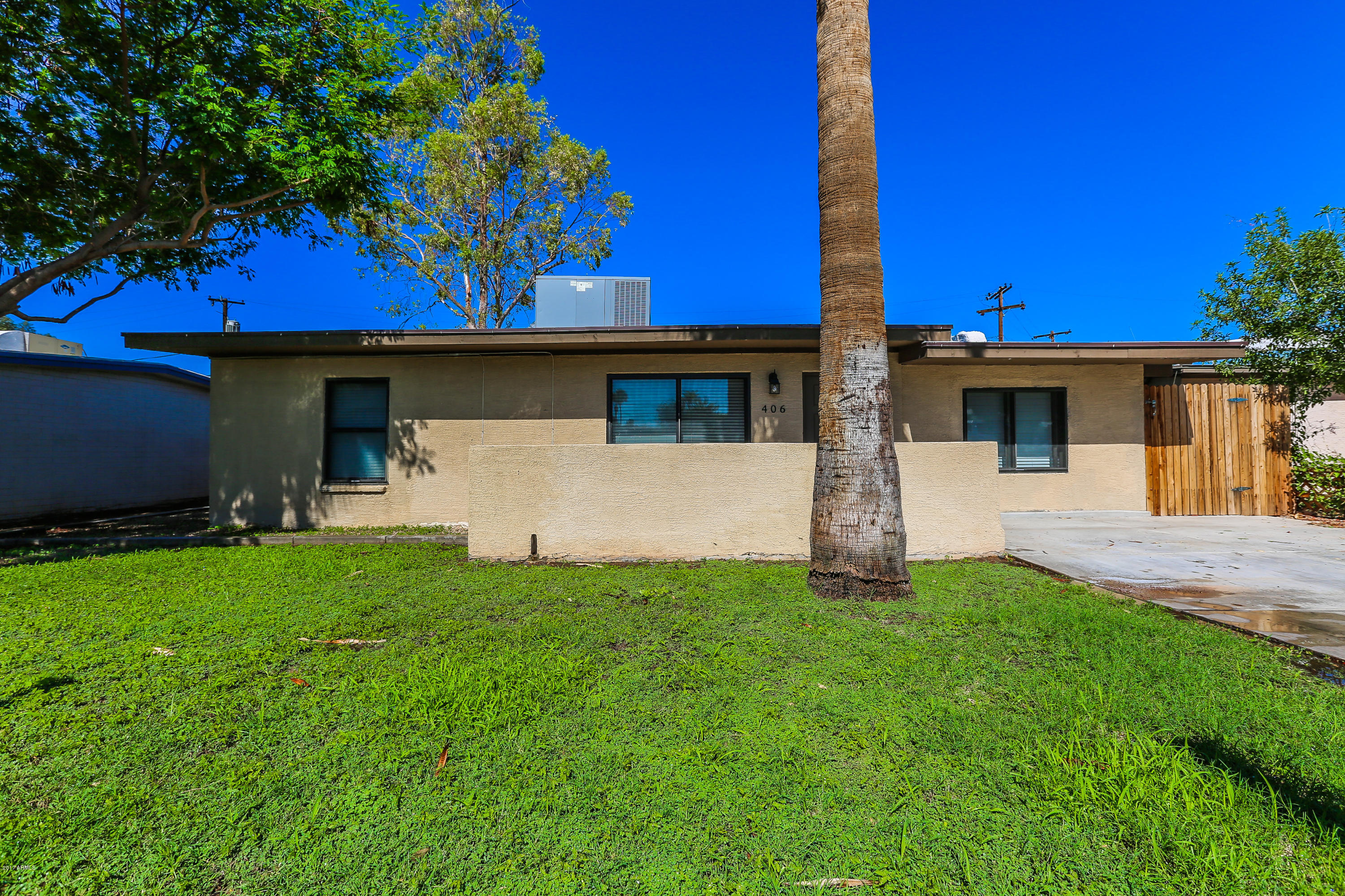406 South Robert Road Tempe, AZ 85281 - Photo 3 of 24 406 Robert Road (2)