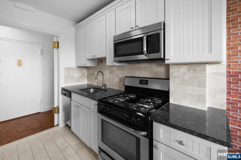 25 Grand Avenue, Unit 7B Hackensack, NJ 07601 - Photo 11 of 23