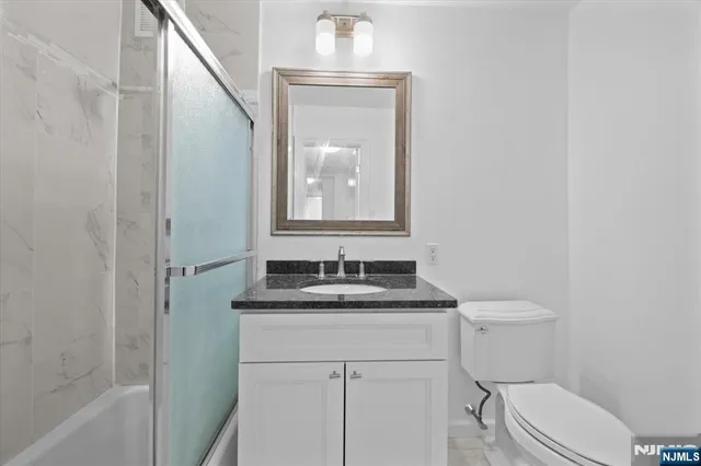 $359,999 | 25 Grand Avenue, Unit 7B, Hackensack, NJ 07601