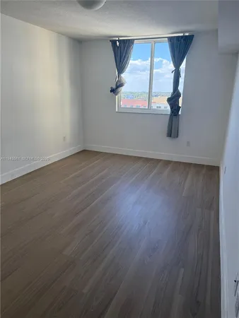 $3,000 | 18800 Northeast 29th Avenue, Unit 1027, Aventura, FL 33180
