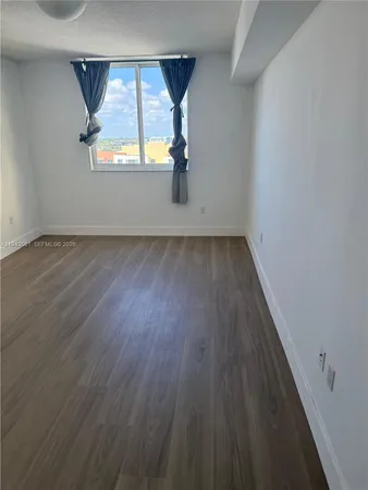 $3,000 | 18800 Northeast 29th Avenue, Unit 1027, Aventura, FL 33180