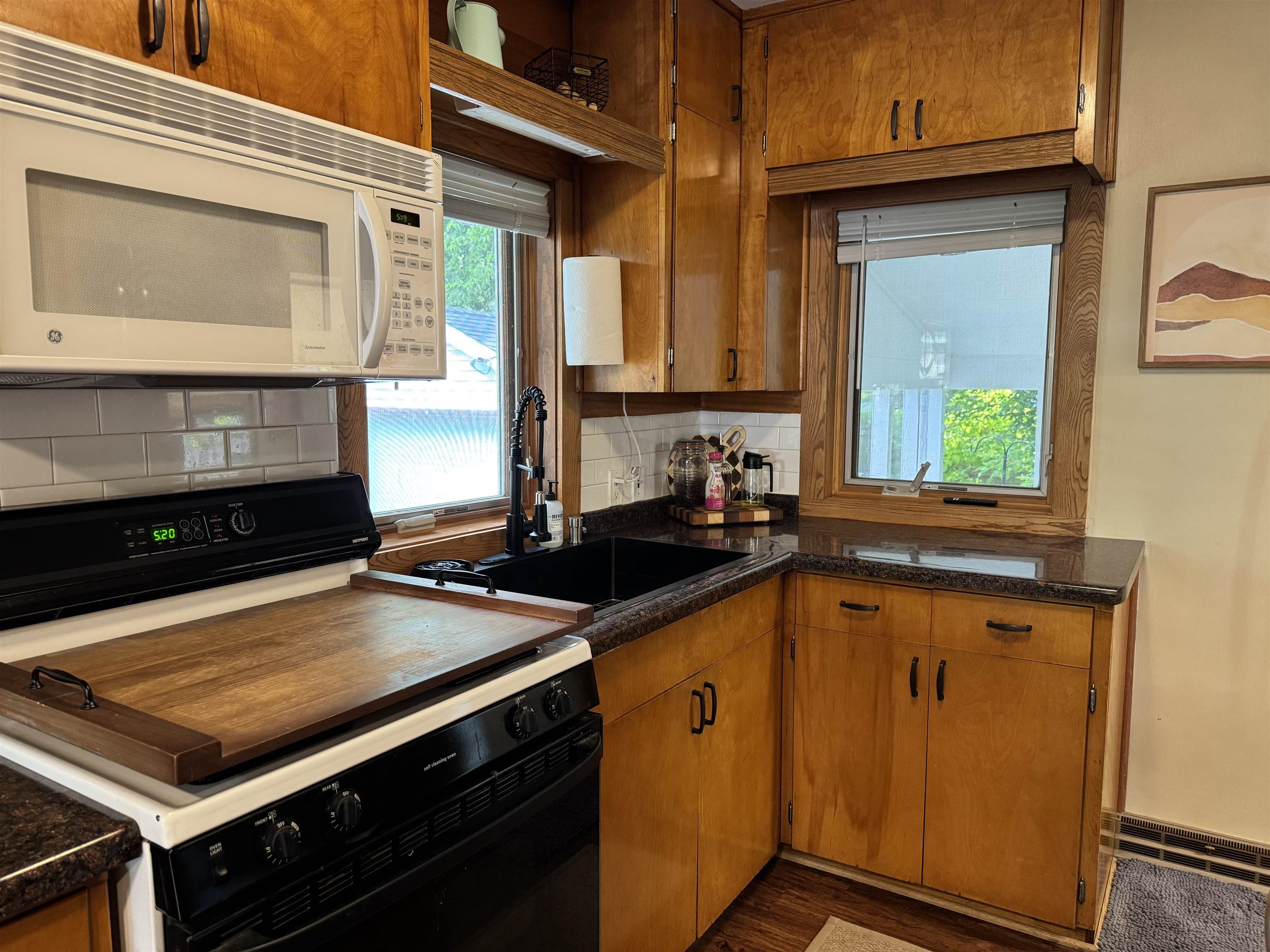 359 6th Street Prairie du Sac, WI 53578 - Photo 11 of 25