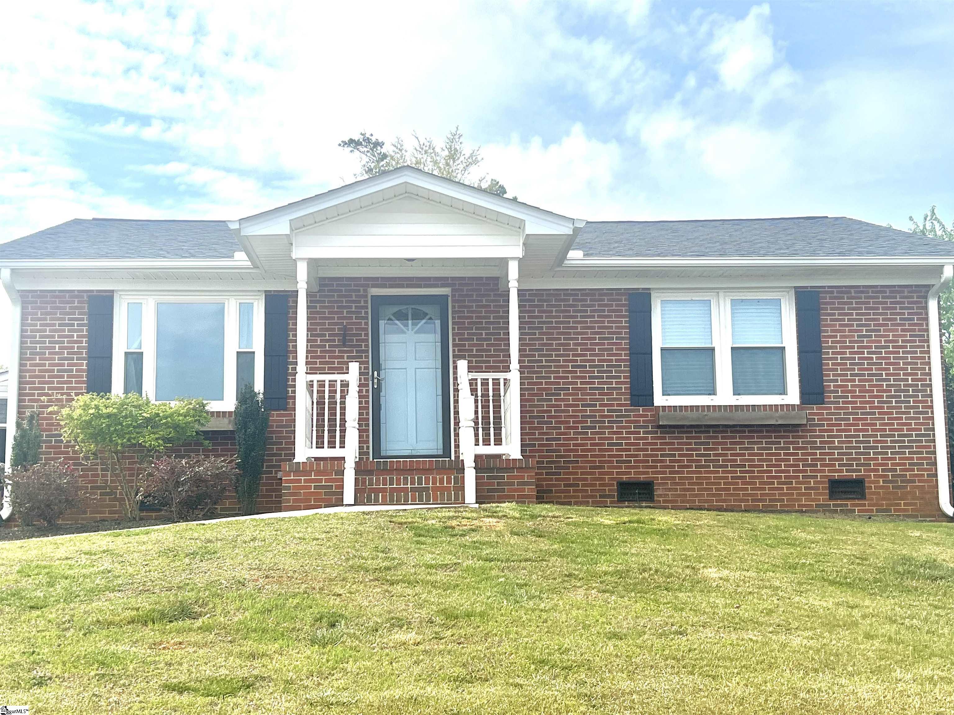 111 King James Road Seneca, SC 29678 - Photo 1 of 19