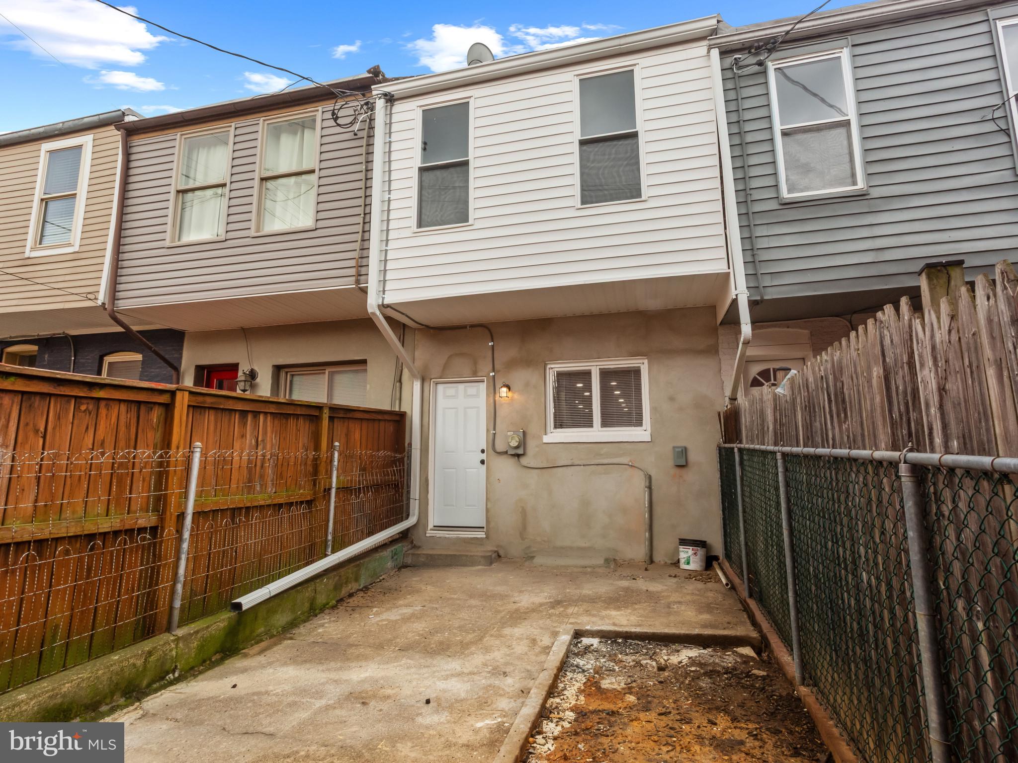 5 North Clinton Street Baltimore, MD 21224 - Photo 26 of 30 Back of house