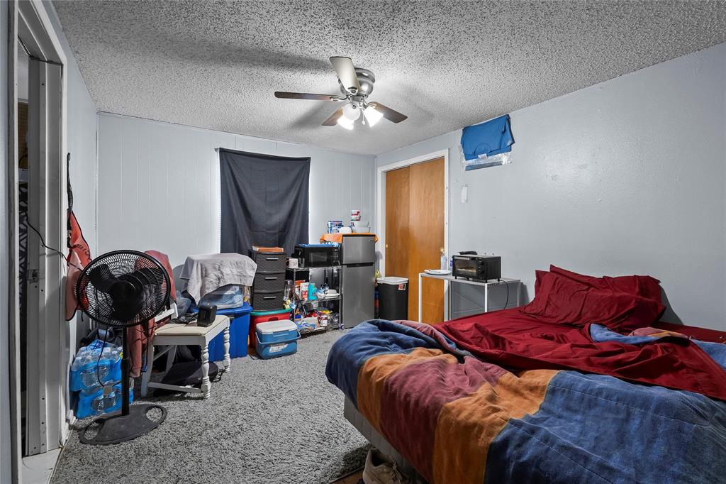 809 Burleson Street Grand Prairie, TX 75050 - Photo 18 of 25