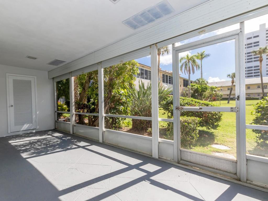 2570 Banyan Road, Unit 3 Boca Raton, FL 33432 - Photo 17 of 31 Photo 17