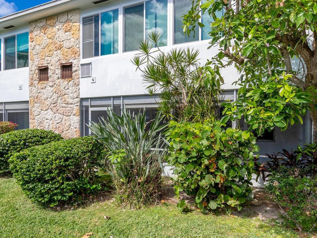 2570 Banyan Road, Unit 3 Boca Raton, FL 33432 - Photo 22 of 31 Photo 22