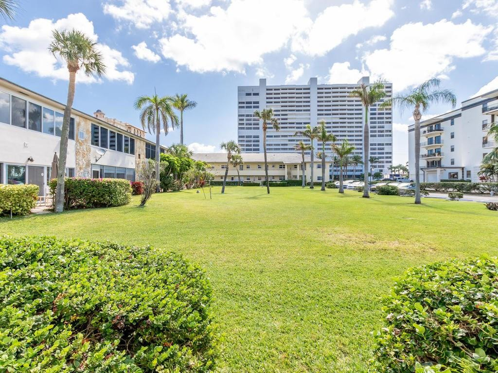 2570 Banyan Road, Unit 3 Boca Raton, FL 33432 - Photo 23 of 31 Photo 23