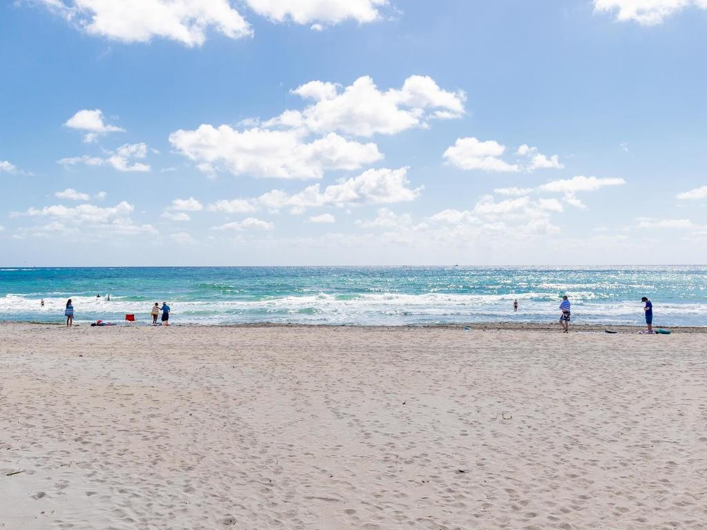 2570 Banyan Road, Unit 3 Boca Raton, FL 33432 - Photo 28 of 31 Photo 28