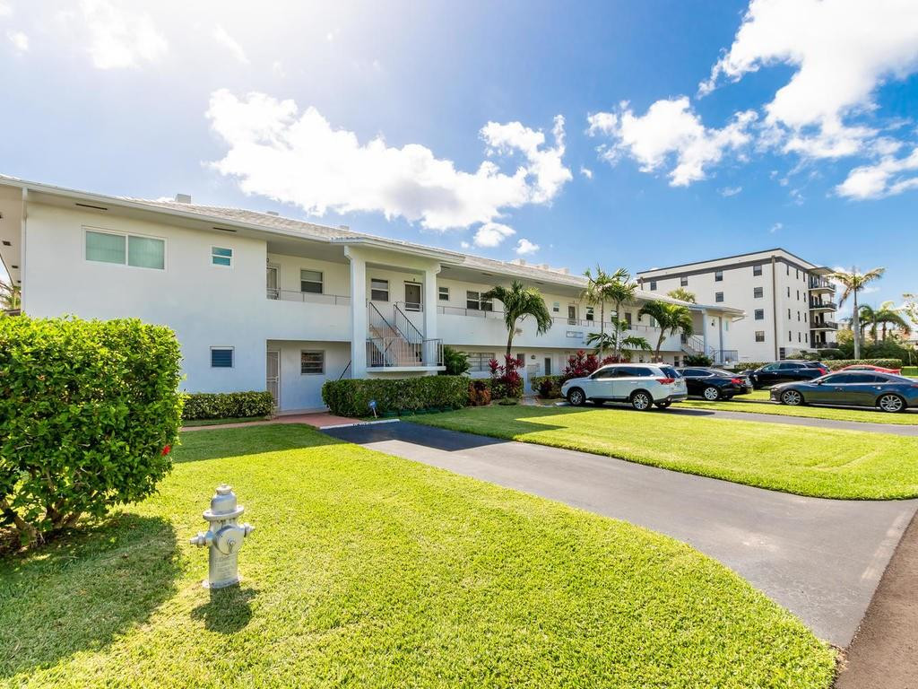 2570 Banyan Road, Unit 3 Boca Raton, FL 33432 - Photo 31 of 31 Photo 31