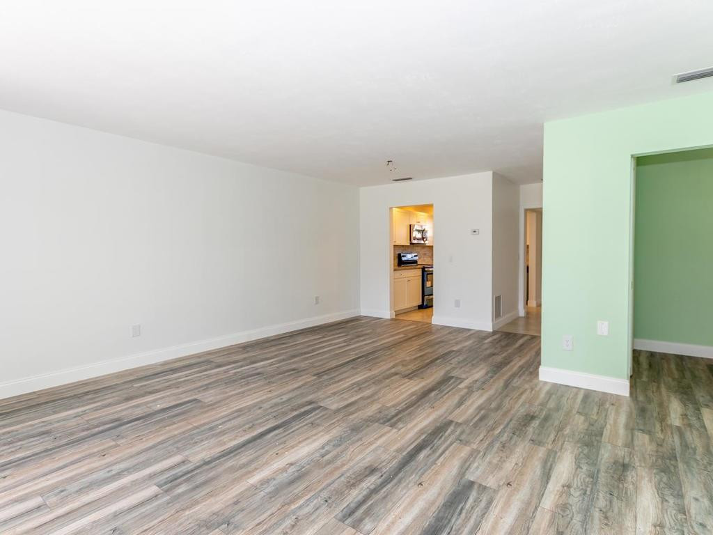 2570 Banyan Road, Unit 3 Boca Raton, FL 33432 - Photo 8 of 31 Photo 8