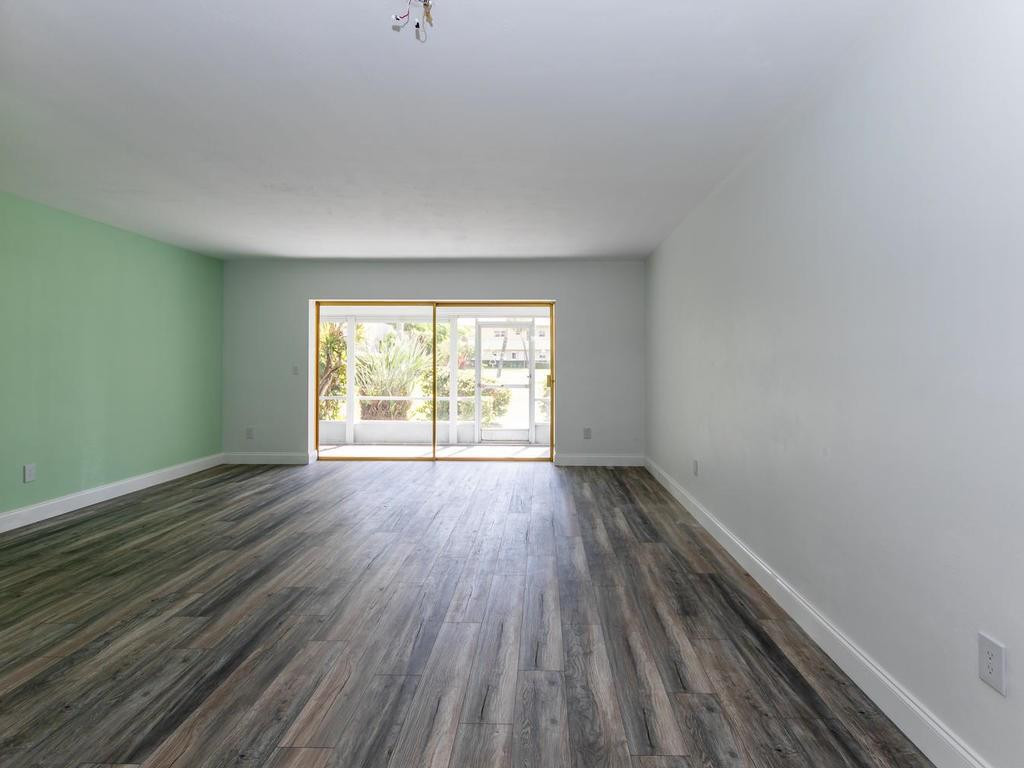 2570 Banyan Road, Unit 3 Boca Raton, FL 33432 - Photo 9 of 31 Photo 9