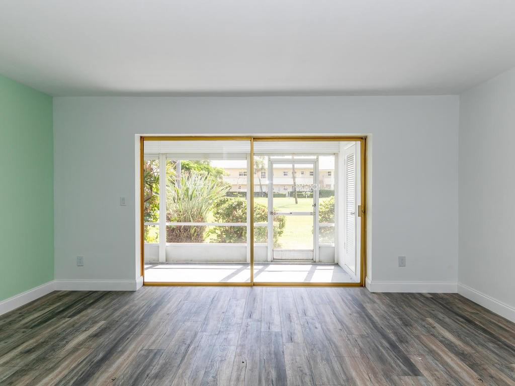 2570 Banyan Road, Unit 3 Boca Raton, FL 33432 - Photo 10 of 31 Photo 10